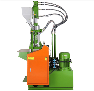 Vstrekovací lis USB kábla